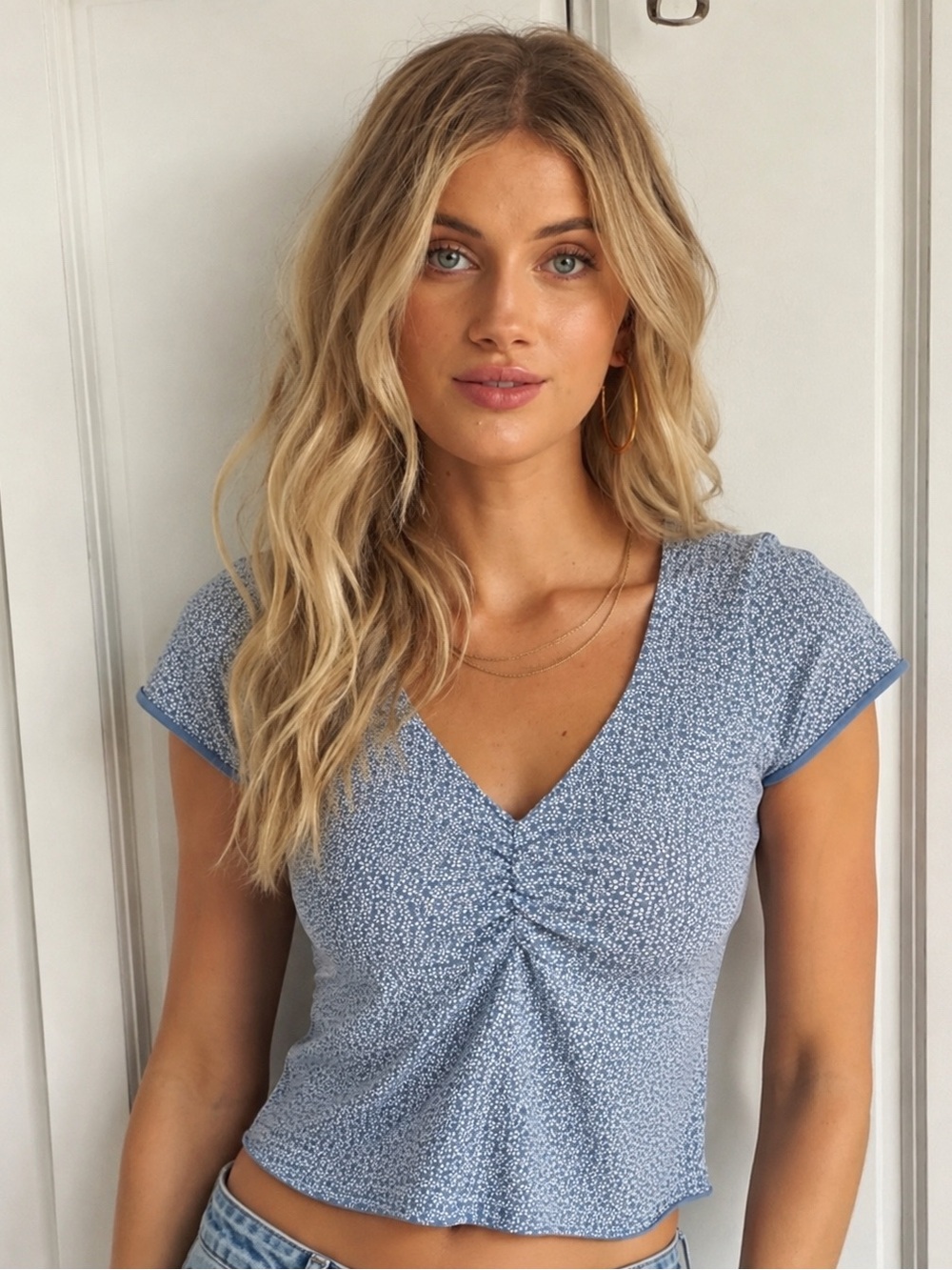 NEW Brandy Melville top Blue V-Neck floral fits like Small / XSmall Top Crop